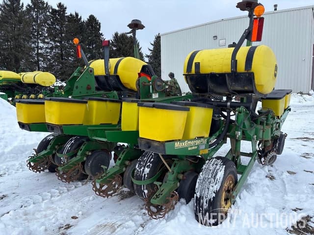 Image of John Deere 1760 equipment image 3