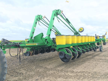 Main image John Deere 1770