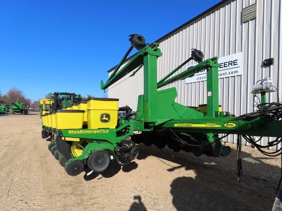 Image of John Deere 1770 equipment image 3