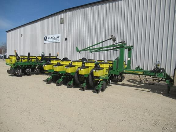 Image of John Deere 1770 Image 0