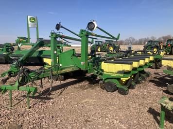 Main image John Deere 1770