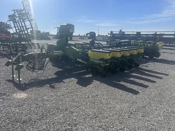 Main image John Deere 1770