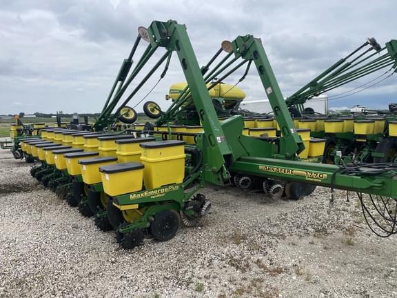Image of John Deere 1770 equipment image 3