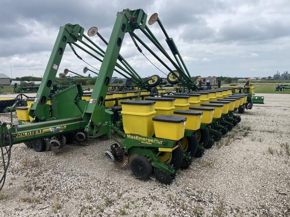 Image of John Deere 1770 Primary image