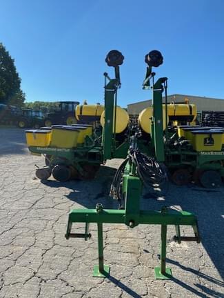 Image of John Deere 1770 equipment image 1