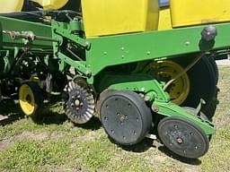 Image of John Deere 1770 equipment image 3