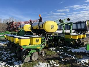 Main image John Deere 1770 3