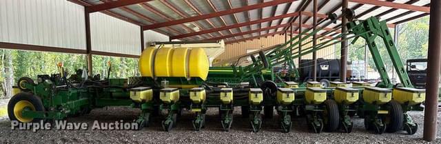 Image of John Deere 1770 equipment image 3