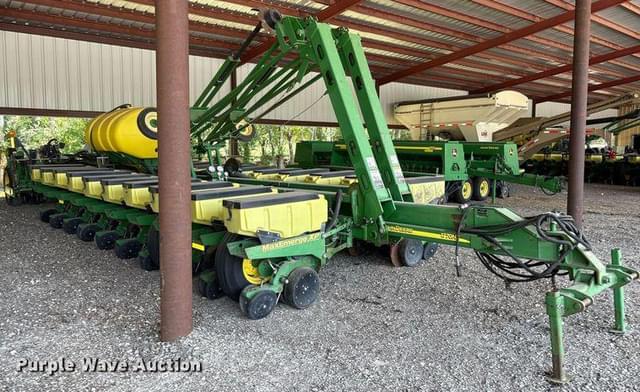 Image of John Deere 1770 equipment image 2