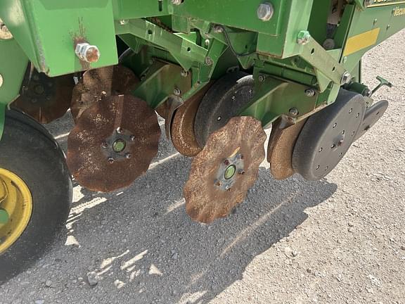 Image of John Deere 1780 equipment image 4