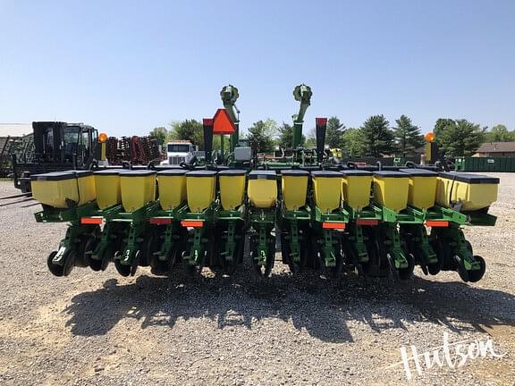 Image of John Deere 1780 equipment image 3