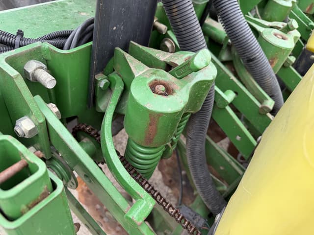 Image of John Deere 1780 equipment image 4