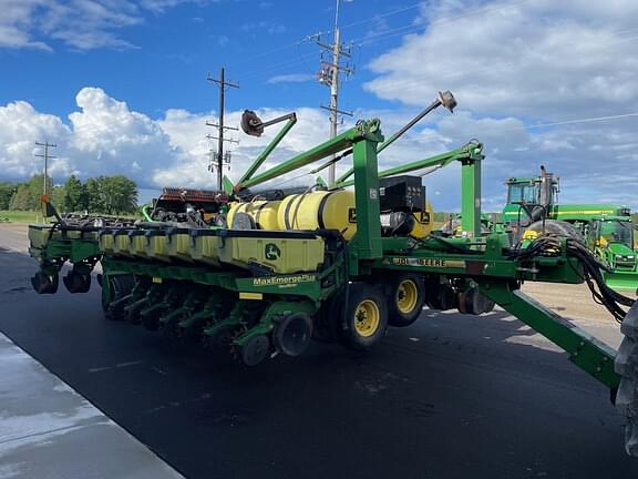 Image of John Deere 1780 equipment image 1