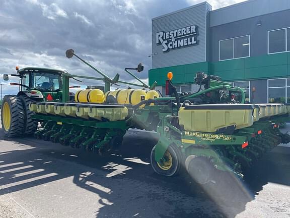 Image of John Deere 1780 equipment image 4