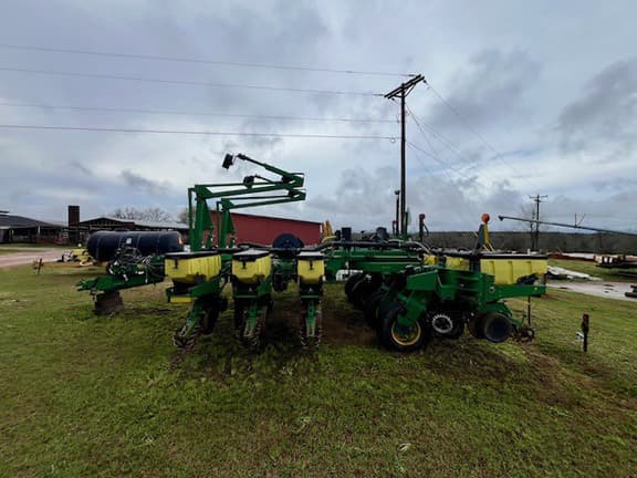 Image of John Deere 1780 equipment image 3