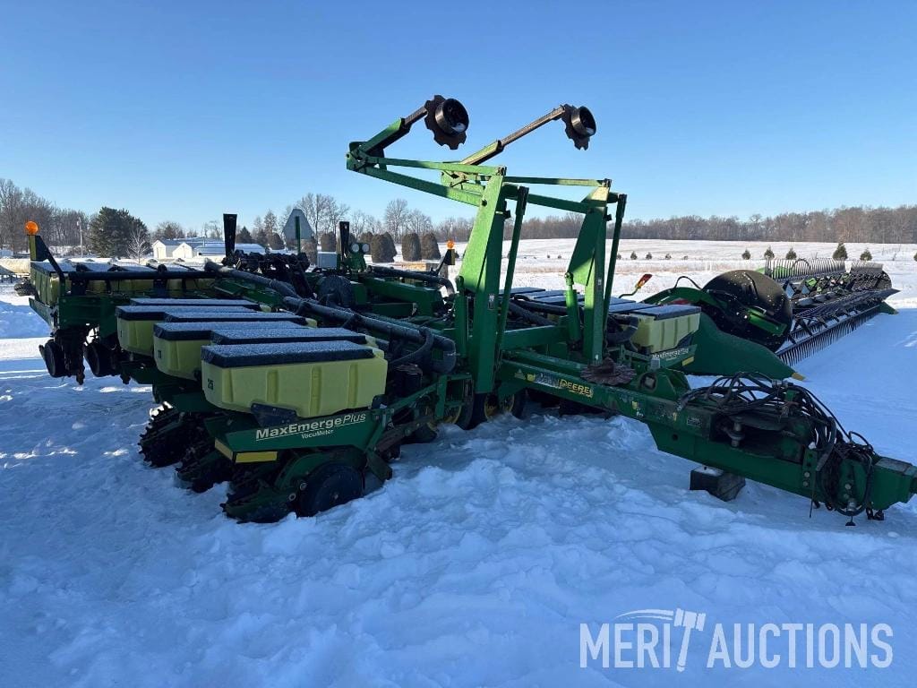 2001 John Deere 1780 Equipment Image0