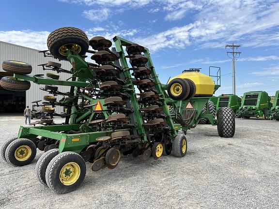 Image of John Deere 1900 equipment image 4