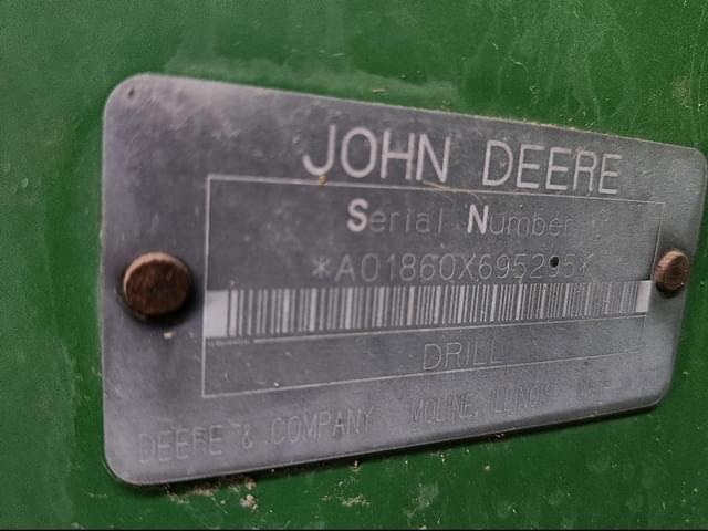 Image of John Deere 1860 equipment image 1