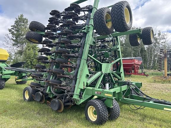Image of John Deere 1860 equipment image 1