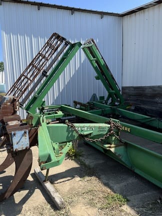Main image John Deere 200