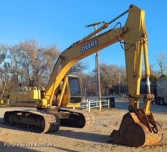 Image of John Deere 200LC equipment image 3