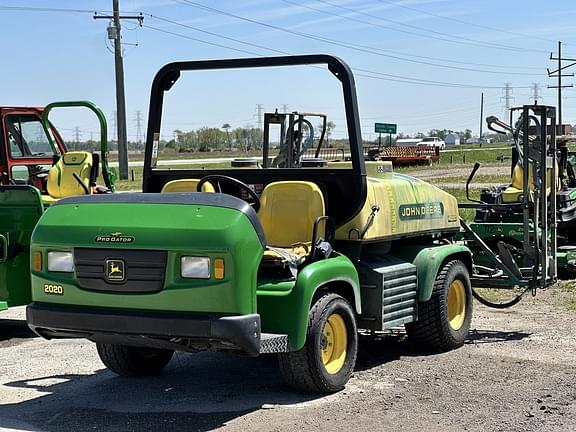 Image of John Deere 2020A equipment image 1