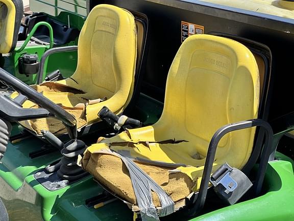Image of John Deere 2020A equipment image 2
