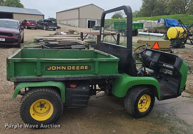 Image of John Deere Pro Gator 2030 equipment image 3