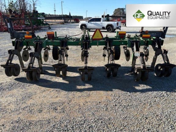 Image of John Deere 2100 Primary image