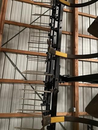 Main image John Deere 2200 11