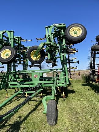 Thumbnail image John Deere 2200 1
