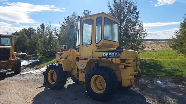 Image of John Deere 244H equipment image 2