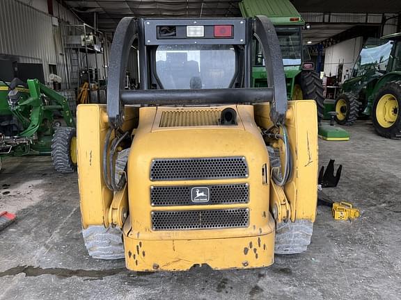 Image of John Deere 250 equipment image 1