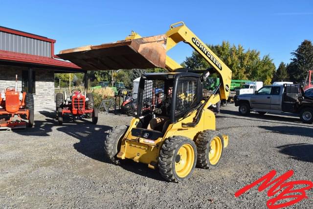 Image of John Deere 250 equipment image 1
