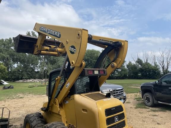 Image of John Deere 260 equipment image 2