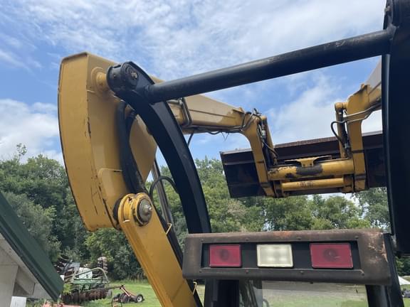 Image of John Deere 260 equipment image 3