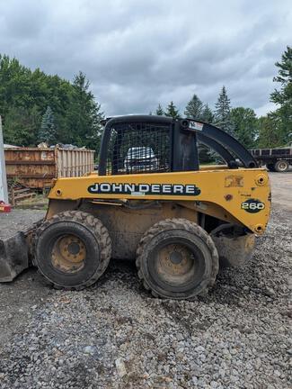 Image of John Deere 260 equipment image 3