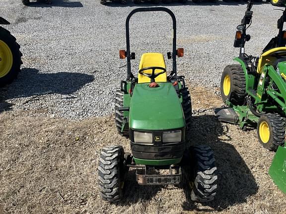 Image of John Deere 3032E equipment image 1