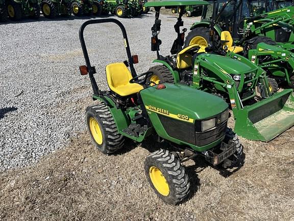 Image of John Deere 3032E equipment image 2