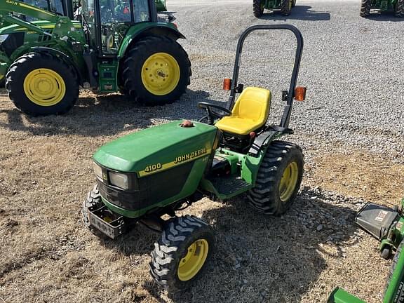 Image of John Deere 3032E Primary image