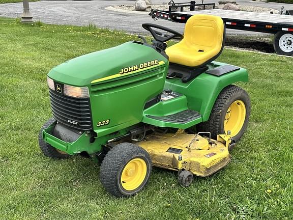 Image of John Deere 335 equipment image 2
