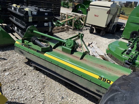 Image of John Deere 390 Image 0