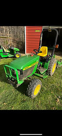 2001 John Deere 4100 Image