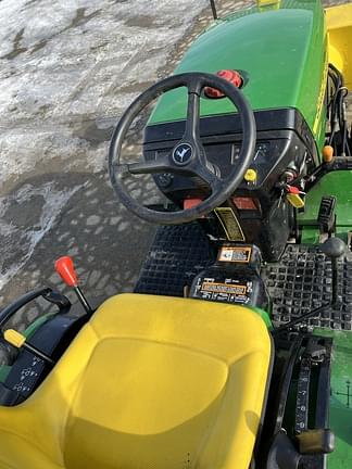 Image of John Deere 4100 equipment image 1