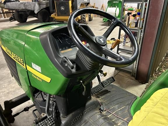 Image of John Deere 4200 equipment image 3