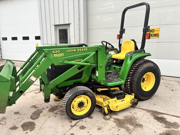 Image of John Deere 4200 equipment image 3