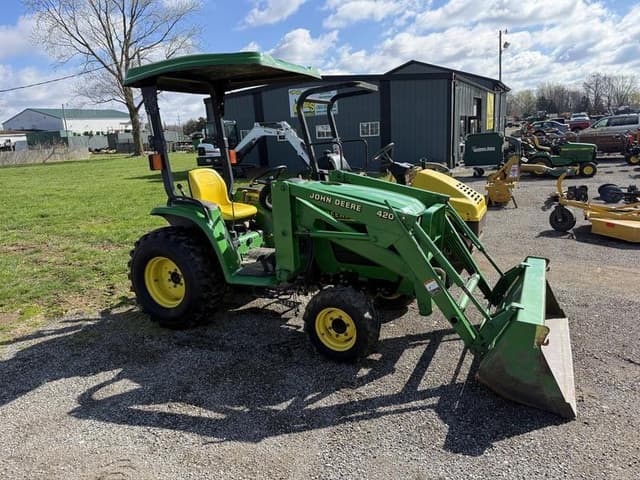Image of John Deere 4200 equipment image 4