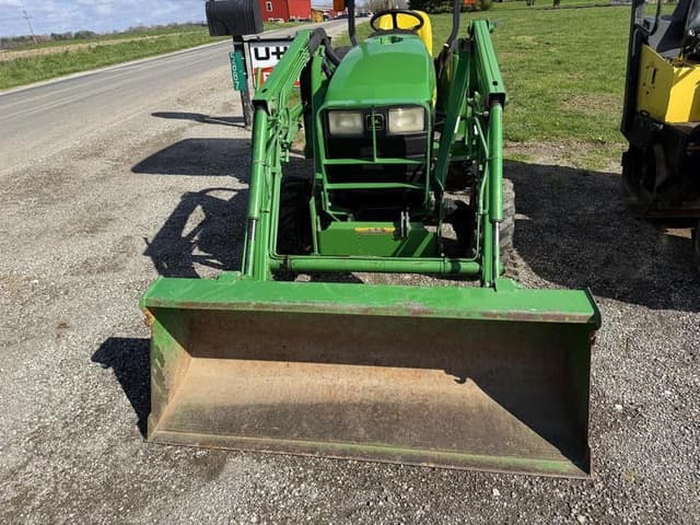 Image of John Deere 4200 equipment image 2