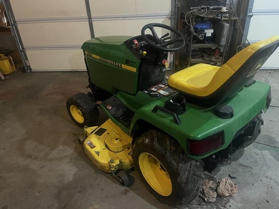 Image of John Deere 425 equipment image 1