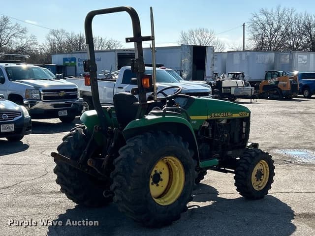Image of John Deere 4300 equipment image 4